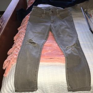 American Eagle Khaki Jegging Crop